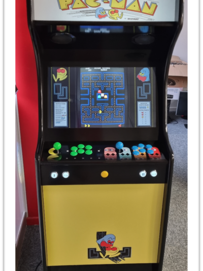BORNE PACMAN